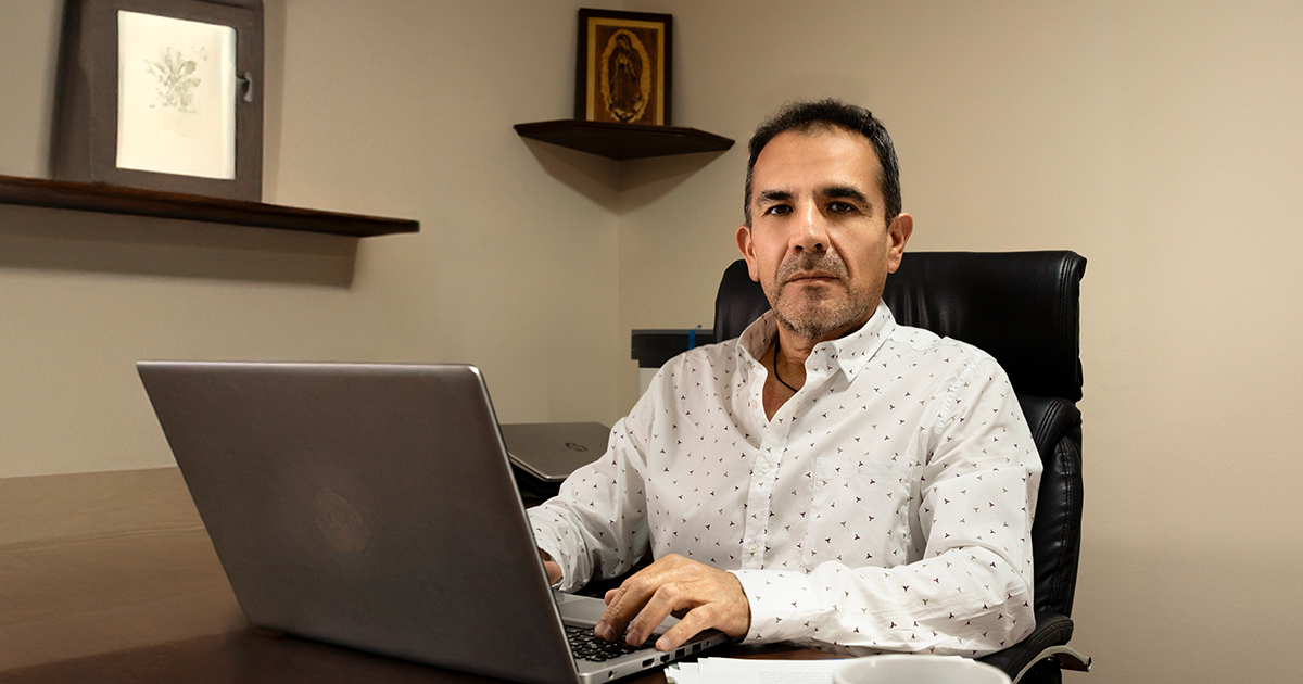 Gustavo Parra: “Unifranz Online se acomoda a mis tiempos y objetivos de vida”